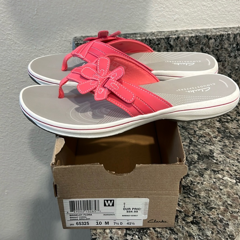 New Clarks Womens Brinkley Flora cloudsteppers size 10